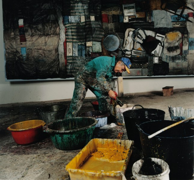 2006 - Cristobal Toral pintando el mural para la estacion del AVE de antequera